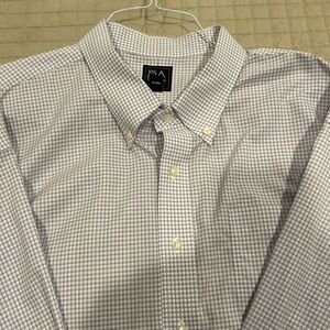 Jos a bank dress shirt. Size 20-36  great condition. lavender and blue check